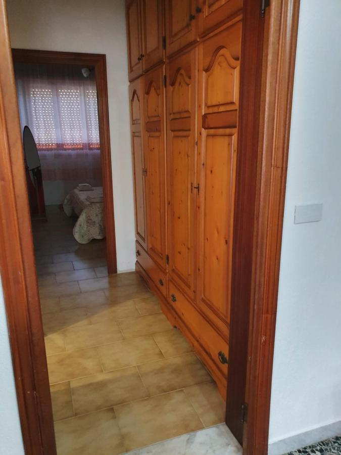 Appartamento A Telti Con Giardino Privato E Posto Auto Exterior photo